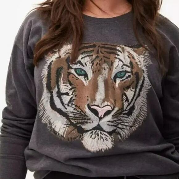 New Torrid Womens 5X Sweatshirt Tiger Graphic Oversized Plus Size - Picture 1 of 6